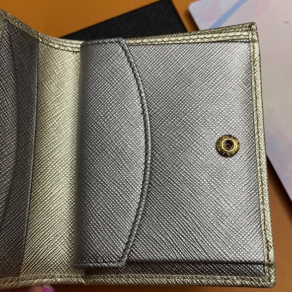 Soldā„ļøPRADA Small Leather Wallet in Metallic Silverš - Picture 6 of 14